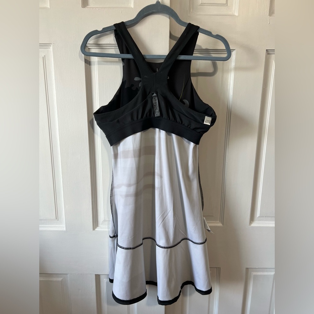 ADIDAS WOMEN'S NEW YORK TENNIS Y-DRESS SZ Medium - Picture 16 of 16